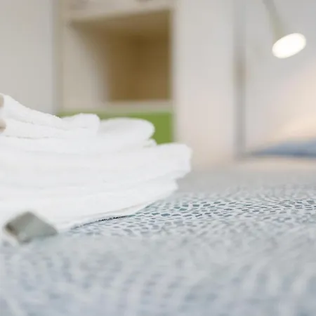 Il Gattino Di - Trilocale Centro E Stazione Del Treno * San Remo