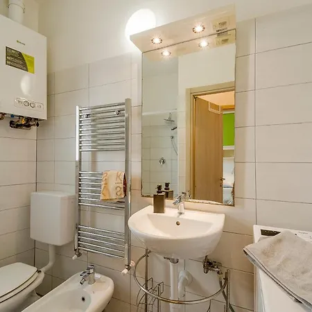 شقة Il Gattino Di - Trilocale Centro E Stazione Del Treno *